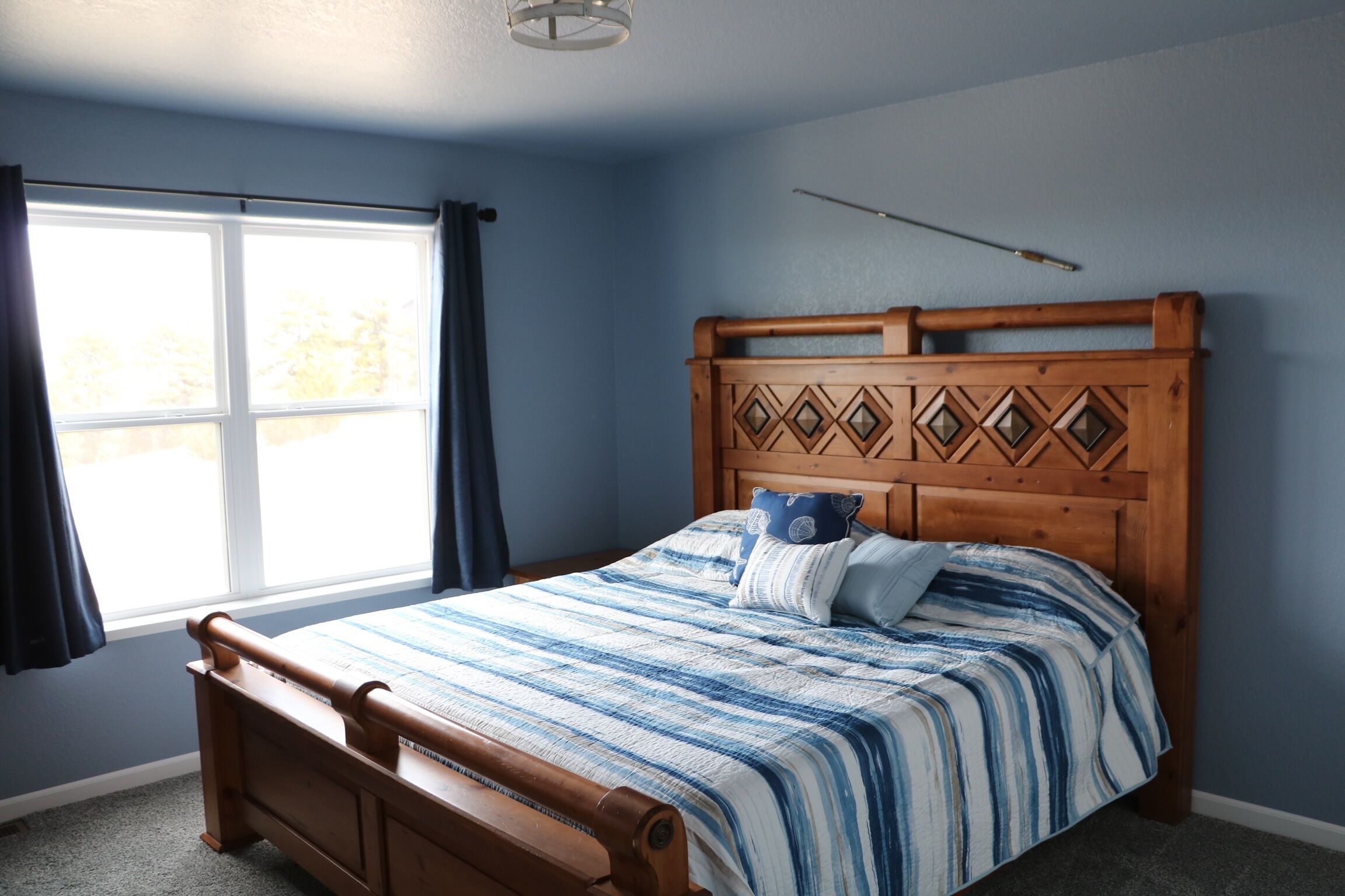 7 多间卧室、旅行婴儿床、免费 WiFi、床单