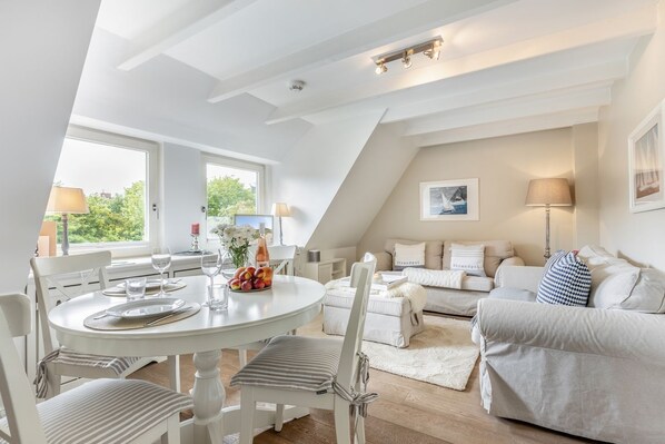 Imagen sin descripción, 1 de 33, botón