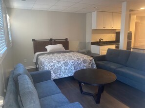 Interior - Modern Basement APT min from Infinite Energy CENTER (Lilburn)
