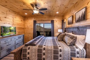 3 chambres, fer et planche à repasser, Wi-Fi gratuit, draps fournis