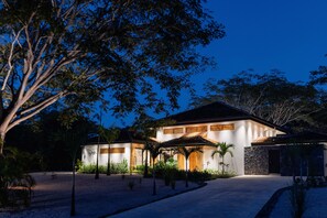 Exterior - Casa MAAR Luxury House 3BR in Hacienda Pinilla (Tamarindo)