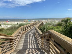 Beach nearby - Luxurious 4th Floor Villa at Marriott's Monarch at Sea Pines (Hilton Head Island)