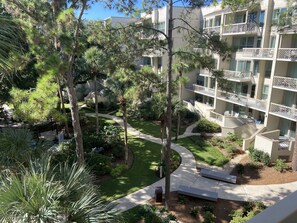 Property grounds - Luxurious 4th Floor Villa at Marriott's Monarch at Sea Pines (Hilton Head Island)