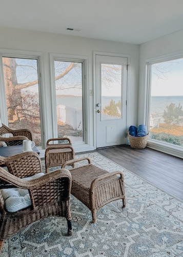 Charming Rappahannock Waterfront Cottage Pool, Fireplace, Kayaks