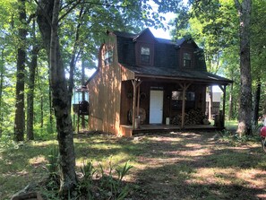 Front of property - Hickory Hill Cabin Rentals (Clinton)