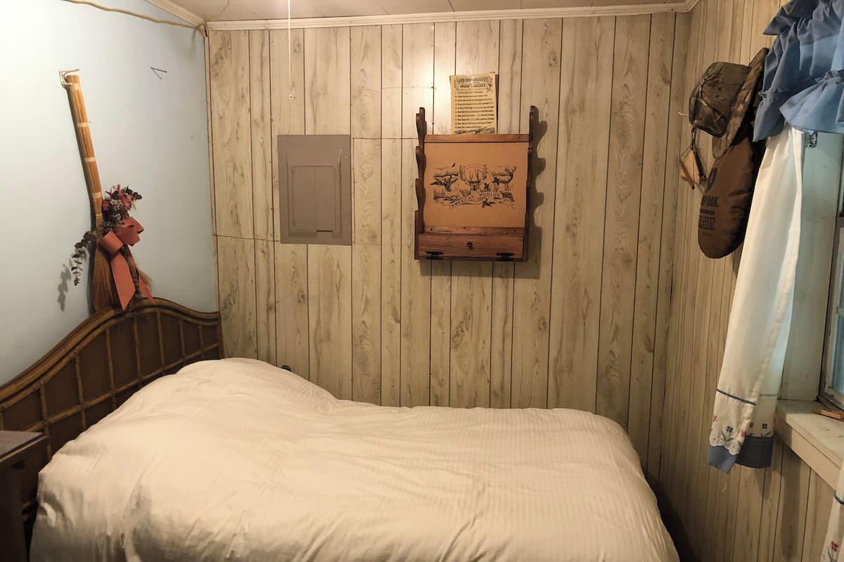 Cabane Familiale, 2 chambres, vue colline | 2 chambres, draps fournis