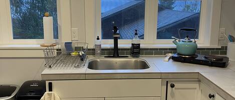 Fridge, microwave, coffee/tea maker, electric kettle