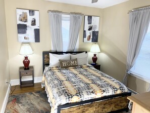 2 bedrooms, iron/ironing board, free WiFi, bed sheets