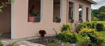 PROSS' RESIDENCE MOTEL .GREAT ACOMMODATION FOR GROUPS AND FAMILIES