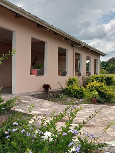 PROSS' RESIDENCE MOTEL .GREAT ACOMMODATION FOR GROUPS AND FAMILIES