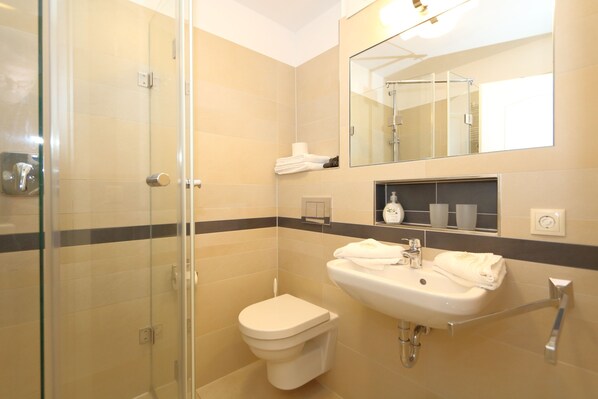 Immagine non classificata, 1 di 12, pulsante