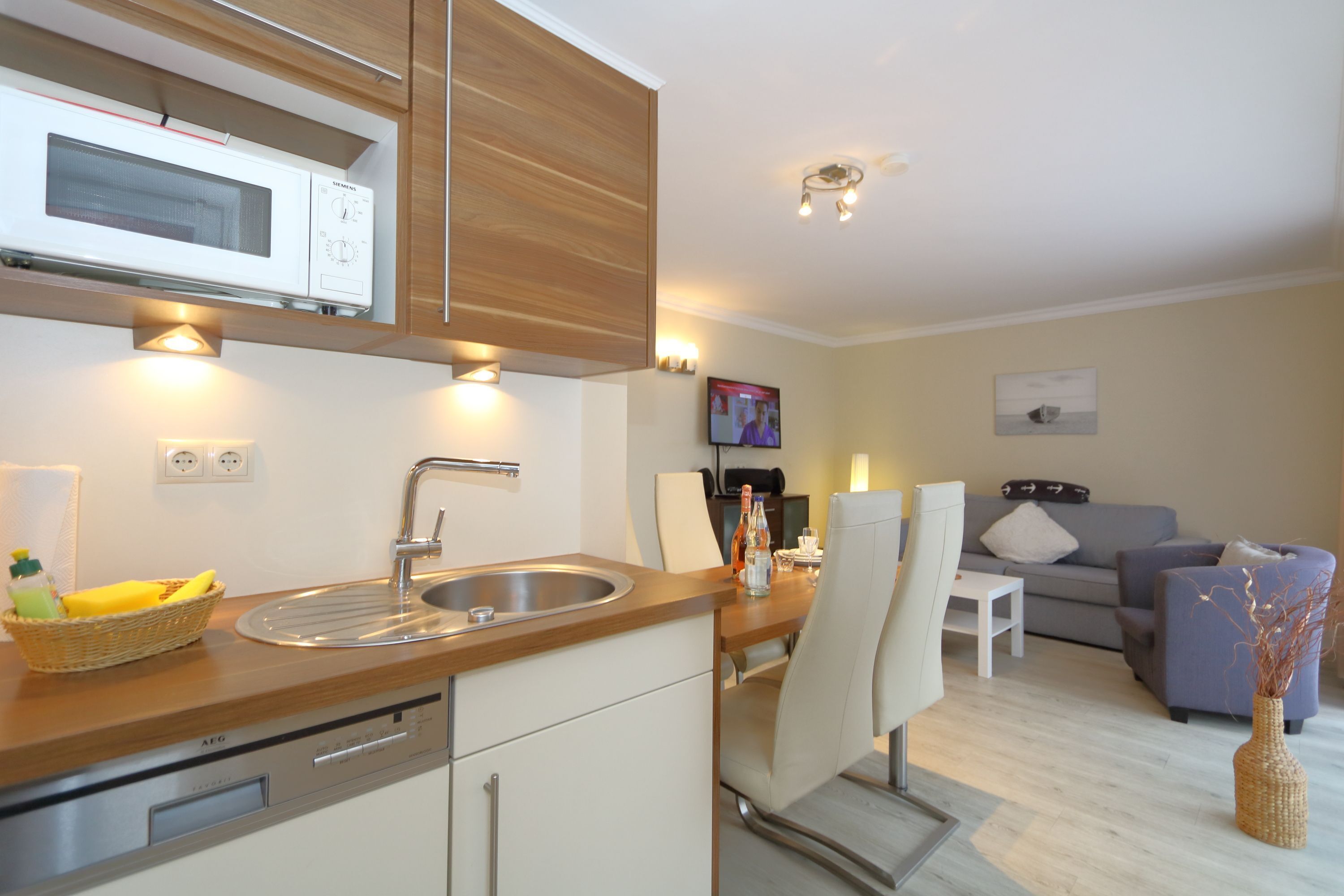 المنشأة من الداخل