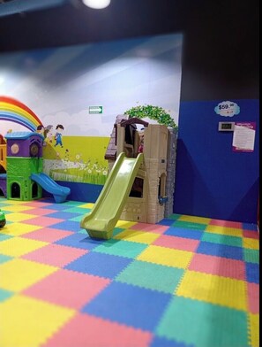 Children’s area - New “comfortable family home” (Zamora de Hidalgo)