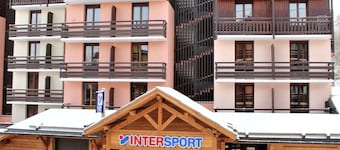Studio cabine 6 pers à Risoul 1850, skis aux pieds, balcon sud, proche navette gratuite