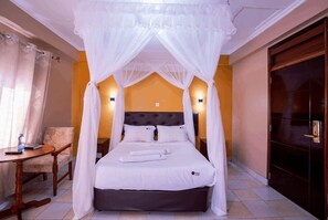Executive Room, 1 King Bed | Individually furnished, free WiFi, bed sheets - Jimlizer Hotel Limited - Buruburu (Nairobi)