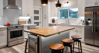 Casa Evergreen: Outdoor Grille, Patio w/ Putt!