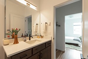 Hair dryer, towels