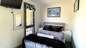 1 Schlafzimmer, Schreibtisch, Bügeleisen/Bügelbrett, kostenloses WLAN