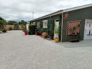 Esterni