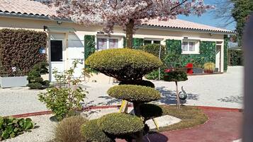 Enceinte de lâhĂ©bergement