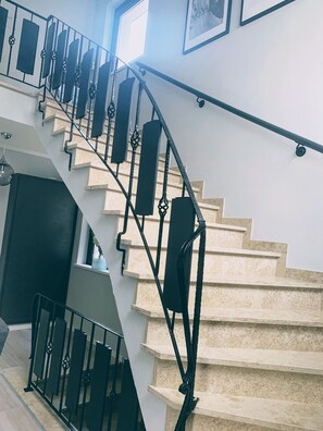 Interior - R.M.G. " MIRATO " APARTMENT (Bach)