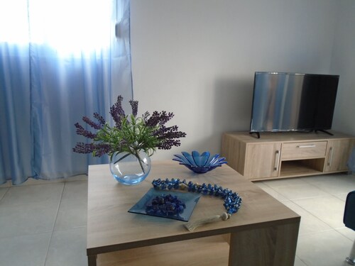 ΗΣΥΧΟ ΔΙΑΜΕΡΙΣΜΑ ΣΤΗΝ ΠΟΛΗ ΤΗΣ ΡΟΔΟΥ