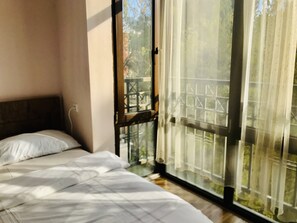 Premium Apartment | 1 bedroom, iron/ironing board, free WiFi, bed sheets - My flat near METEKHI (Tbilisi)