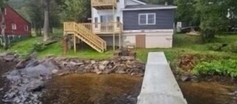 Lakefront home with amazing sunsets, fall foliage!  