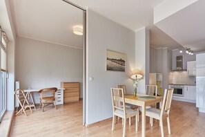 City Apartment | Living room