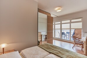 City Apartment | 1 bedroom, iron/ironing board, travel crib, free WiFi - Apartamenty Swinoujscie - Villa Concha (Swinoujscie)