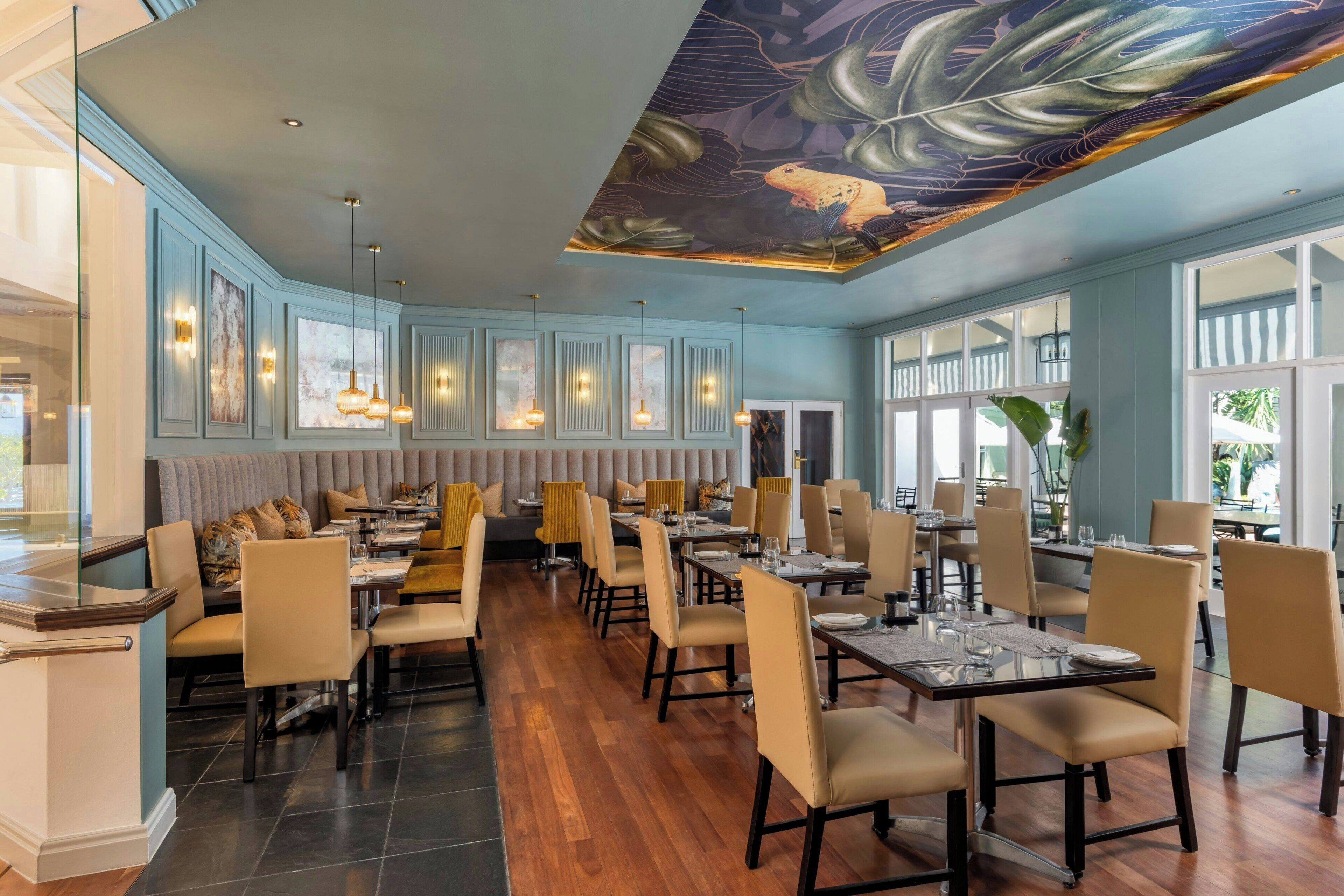 2 restaurants; breakfast, lunch, and dinner served