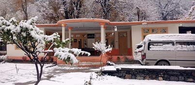 Benazir Hotel Kalash