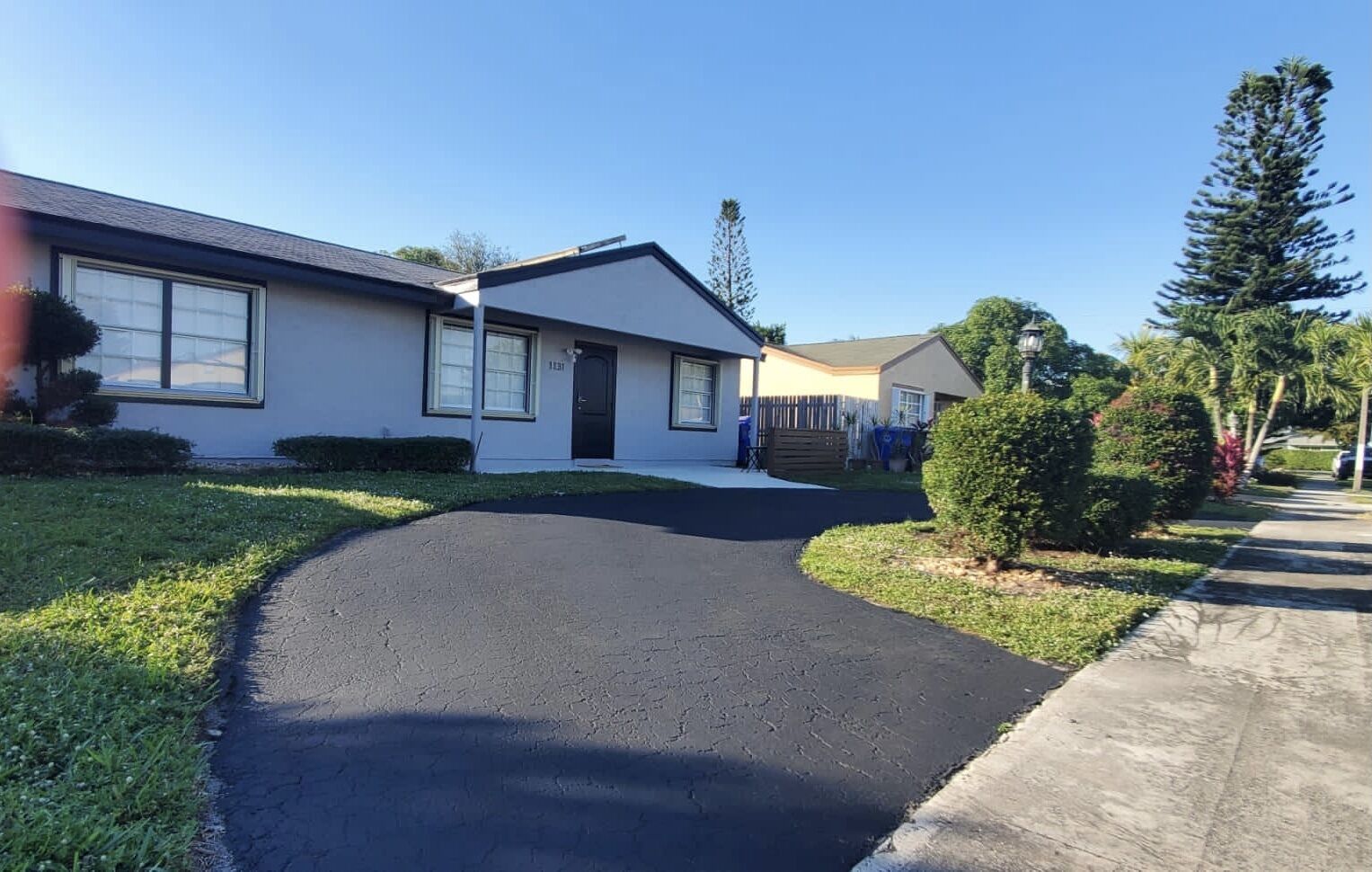 Entire Residential Home w/Pool!<br>, 20min from beaches, mall & airport