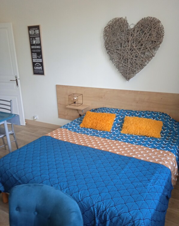 1 chambre, fer et planche à repasser, Wi-Fi