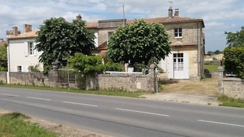 Esterni