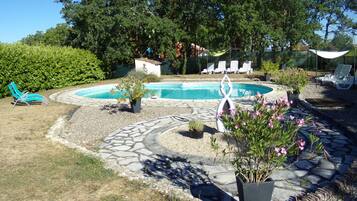 Piscine extérieure, piscine chauffée