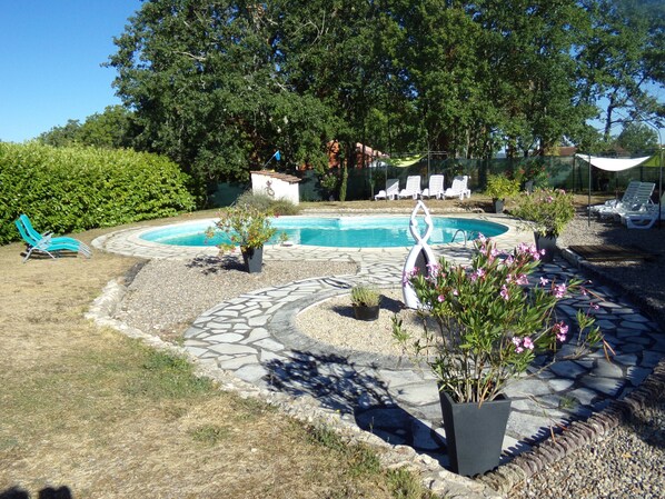 Piscine extérieure, piscine chauffée