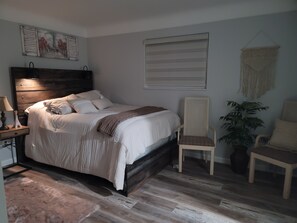 3 室のベッドルーム、アイロン / アイロン台、旅行用ベビーベッド、WiFi (無料)