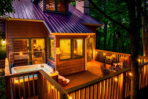 🌟AWARD WINNING RESORT 🏔 MTN VIEWS, 3 MILES TO DOWNTOWN GATLINBURG, ARCADE 