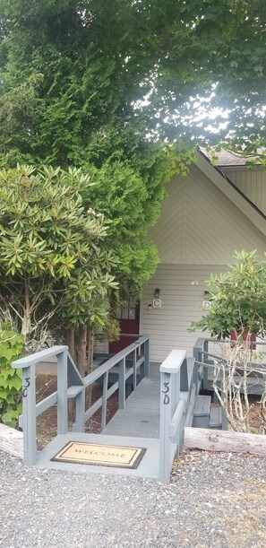 Exterior detail - Cozy Condo Close to Slopes (Beech Mountain)