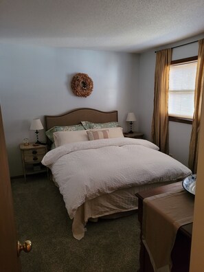 2 bedrooms, WiFi, bed sheets - Cozy Condo Close to Slopes (Beech Mountain)