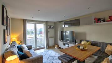 Apartment, 1 Queen-Bett und Schlafsofa | Wohnzimmer