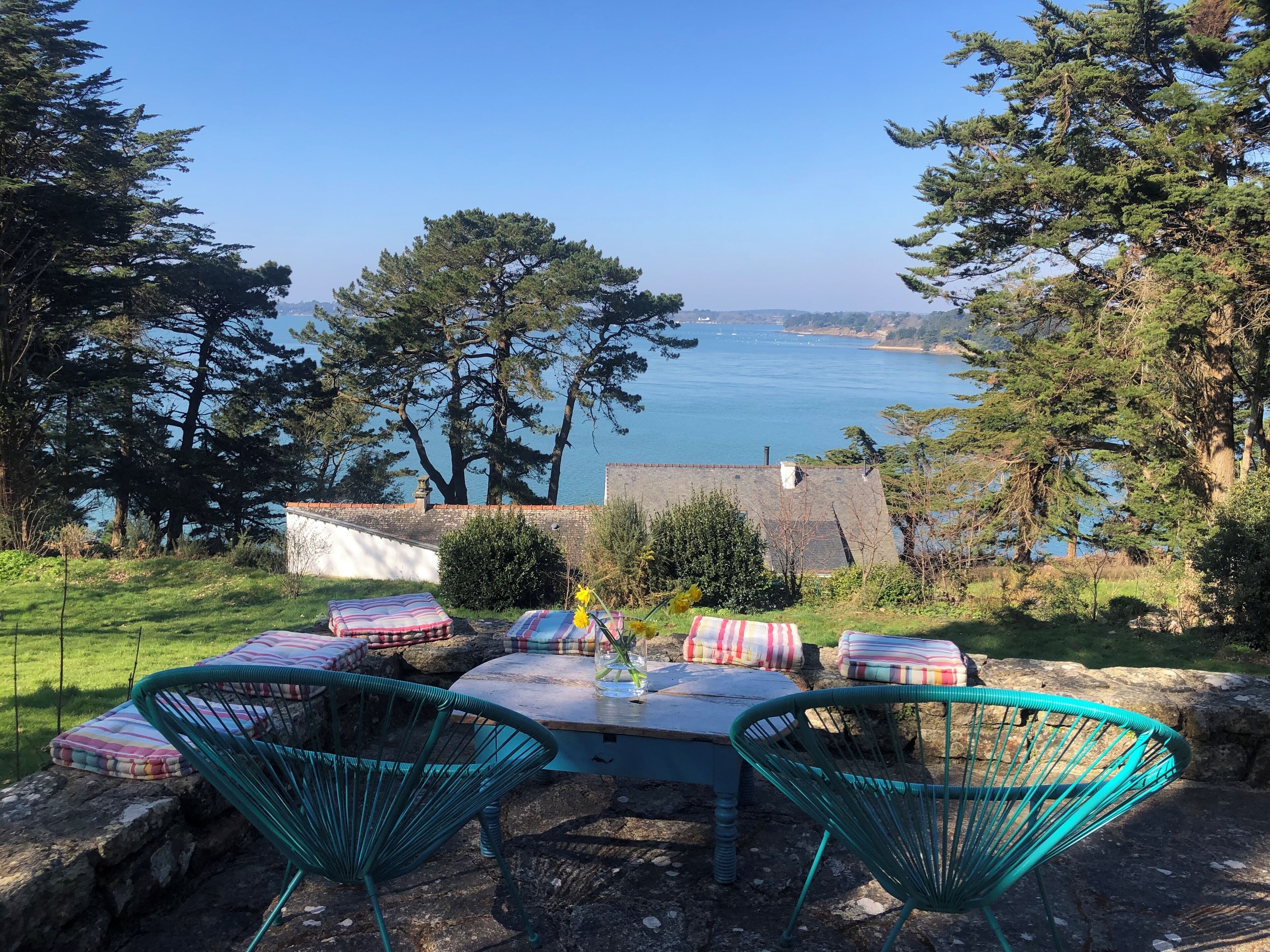 屋外ダイニングエリア