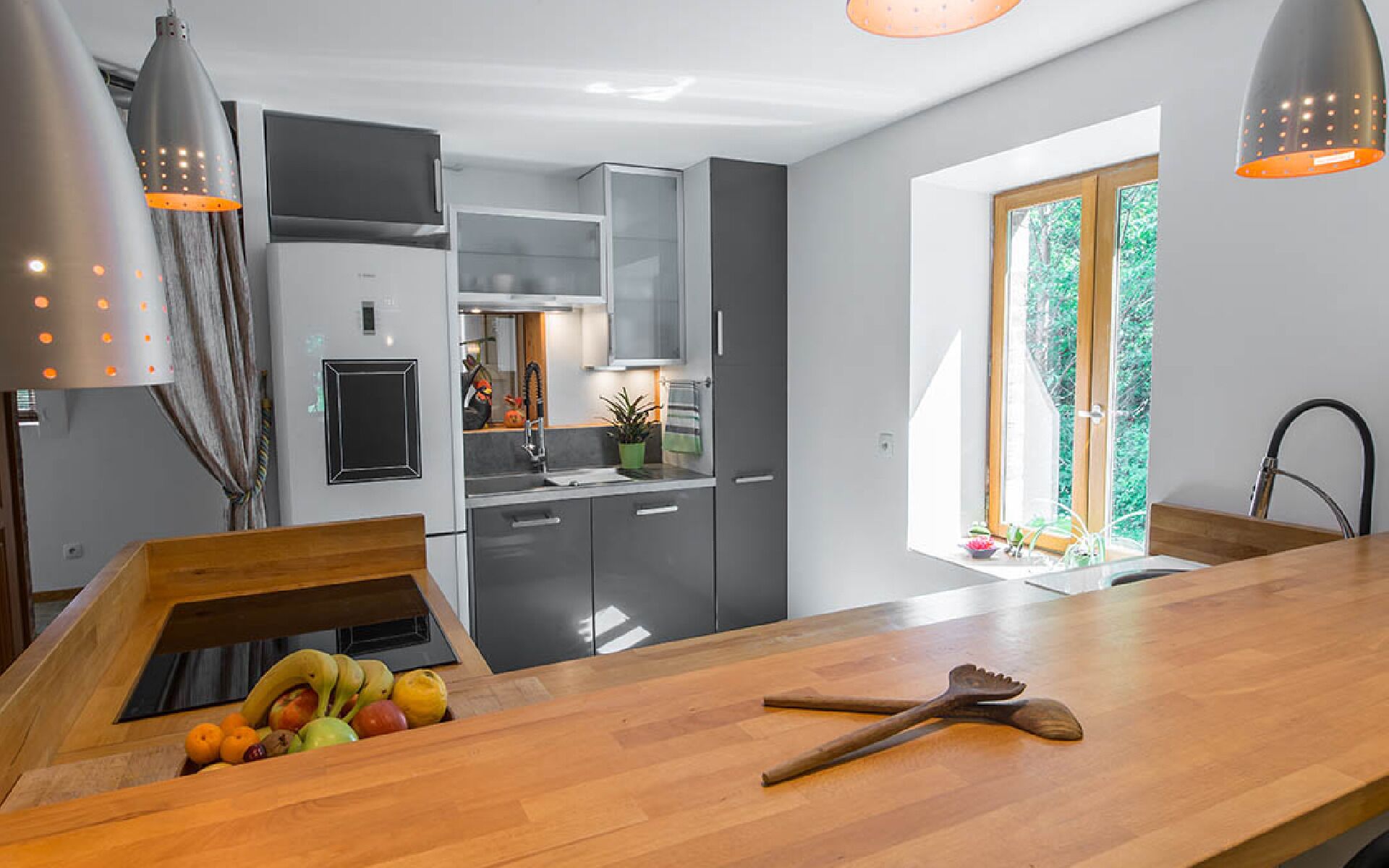 Lavastoviglie, macchina per tè/caffè, seggiolone