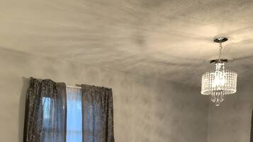 3 habitaciones, tabla de planchar con plancha y wifi gratis