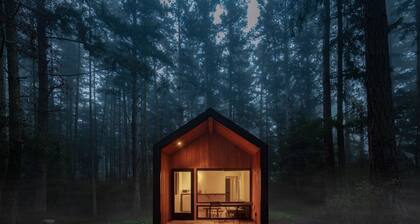 Breathtaking modern boutique hotel with hot tubs & ocean views