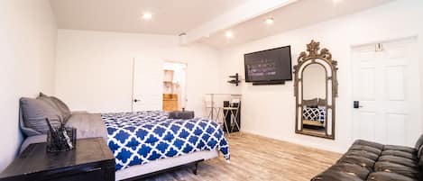 7 bedrooms, iron/ironing board, WiFi