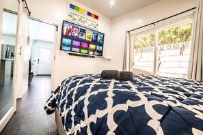 7 Schlafzimmer, Bügeleisen/Bügelbrett, WLAN