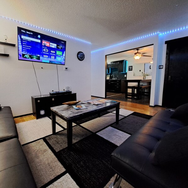 Smart-TV, Videospiele, Bücher