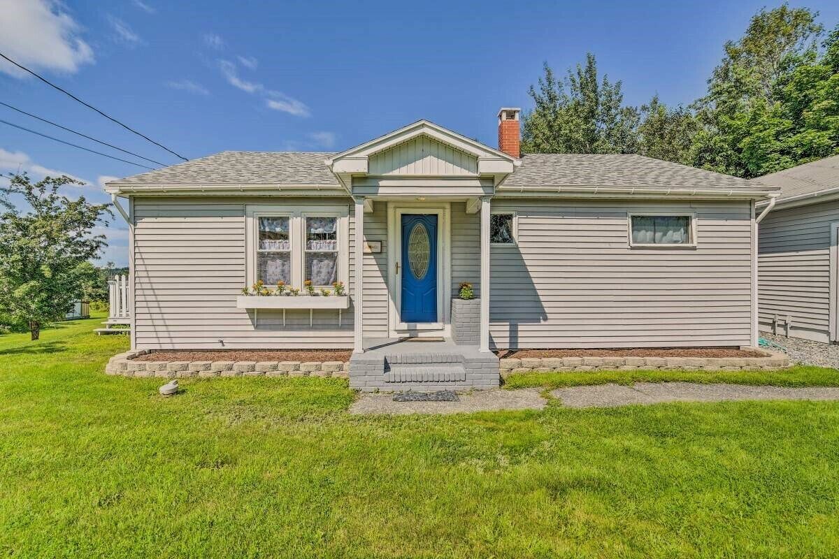 Charming home/Dog Friendly/enjoy bay view & sunsets